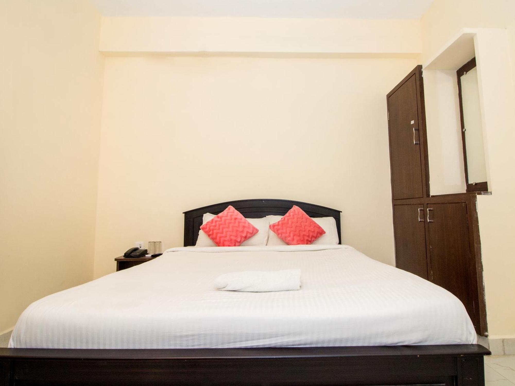Pearl Suites, Tirupati Luaran gambar